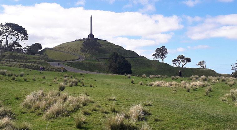 Maungakiekie - View to the top of the maunga and the memorial.