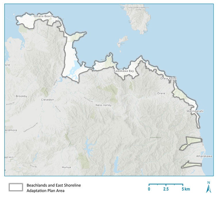 The Kahawairahi ki Whakatīwai / Beachlands and East Shoreline Adaptation Plan  covers the coastline from Pine Harbour in the Beachlands area down to Whakatīwai Regional Park. This area includes Kauriwhakiwhaki / Beachlands, Pine Harbour, Maraetai, Kawakaw