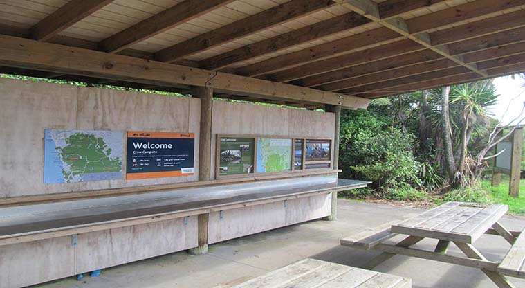 Craw Campground - Covered seating area.