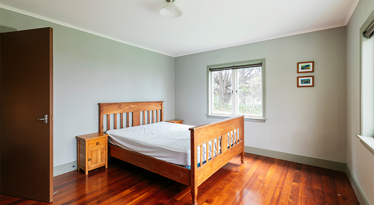 Craw Homestead - Double bedroom.