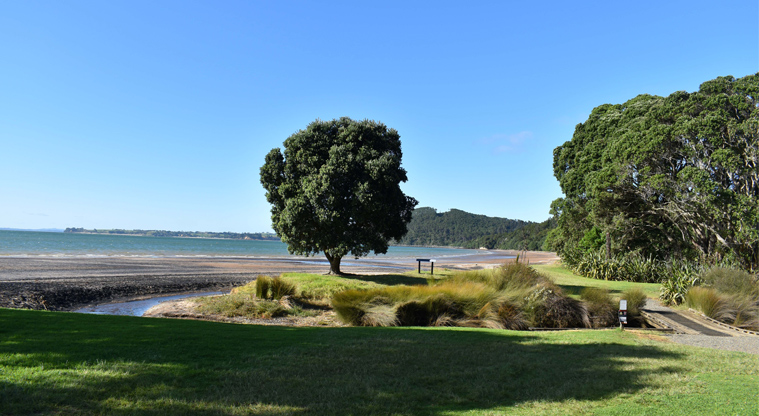 Cornwallis CSC parking area — Cornwallis Beach.