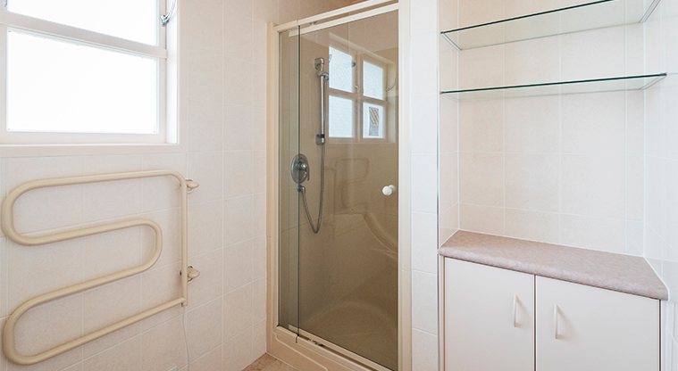 Te Whetuki House - Bathroom.