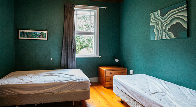 Barr Cottage — Bedroom with two single beds.