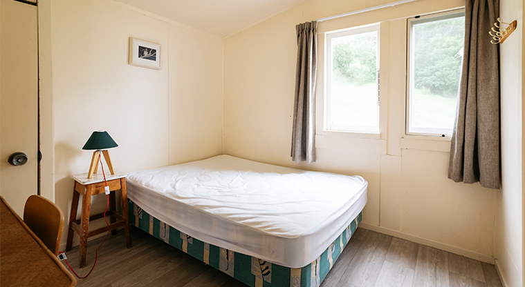 Moonlight Bach - Queen bedroom.