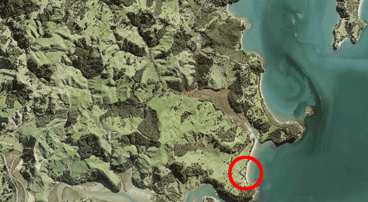 Te Muri Beach campground - Map showing the location of the campground circled in red.