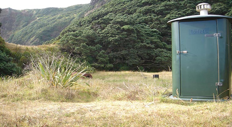 Tunnel campsite - Toilet.
