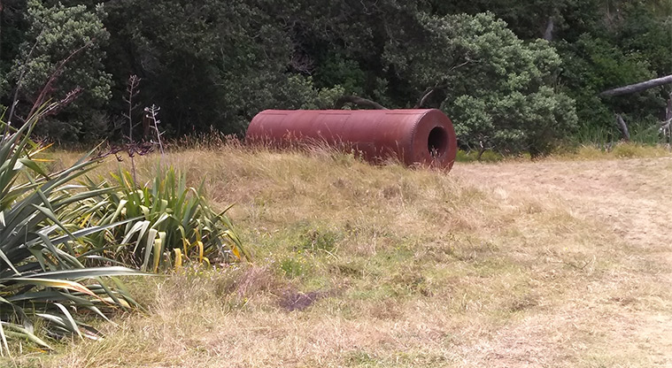 Tunnel campsite - Camping area surrounded by bush.