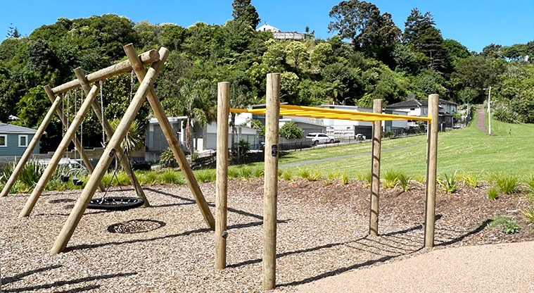 Arch Hill Scenic Reserve - Swing set and a set of yellow monkey bars. Photo credit: S Hulse.