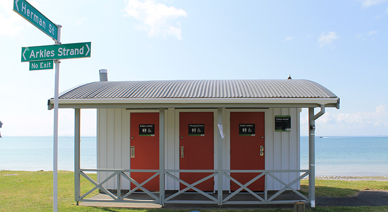 Arkles Bay Beachfront Reserve - Toilets. Photo credit: M Loubser.