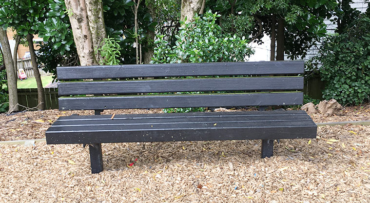 Bannerman Reserve - Seat in front of trees. Photo credit: S Hulse.