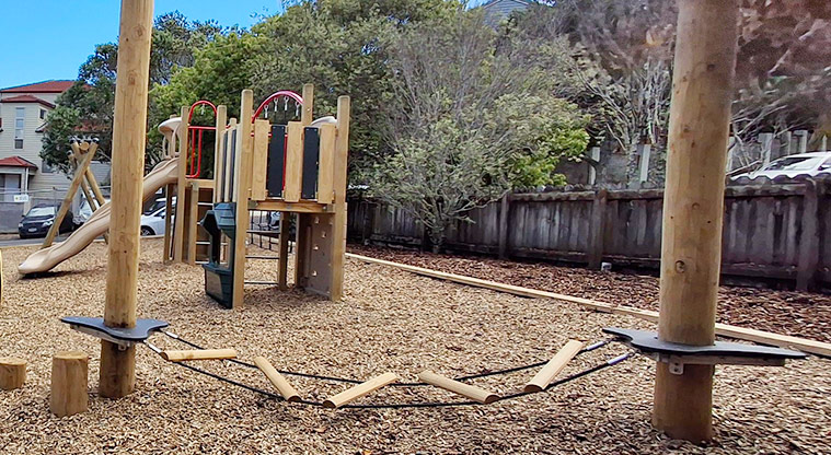 Belle Verde Reserve - Low wobbly bridge.