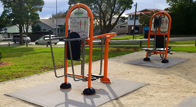 Blockhouse Bay Recreation Reserve - Exercise equipment in the park.
