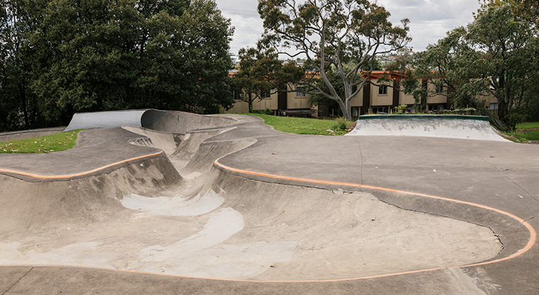 Bob Hill Reserve - Skate bowl with a full pipe in the background. Photo credit: J Farnworth.