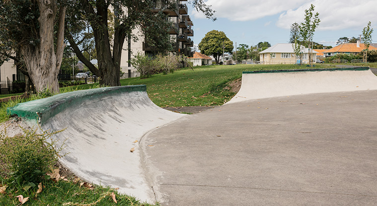 Bob Hill Reserve - Grind ledges and half-pipes. Photo credit: J Farnworth.