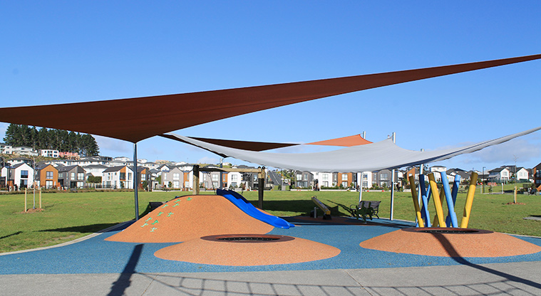 Bonair Crescent Stormwater Pond - Shade sails over the junior playground. Photo credit: M Loubser.
