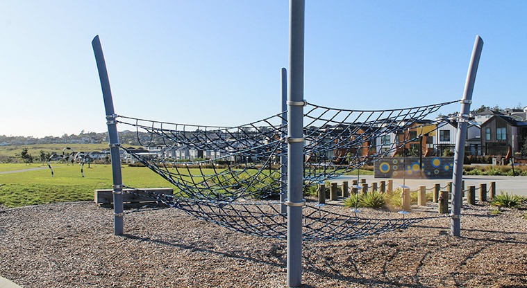 Bonair Crescent Stormwater Pond - Spiders web climbing net. Photo credit: M Loubser.