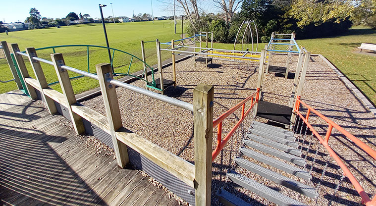 Onewherowhero / Brains Park - Looking down on to the climbing equipment from the platform.