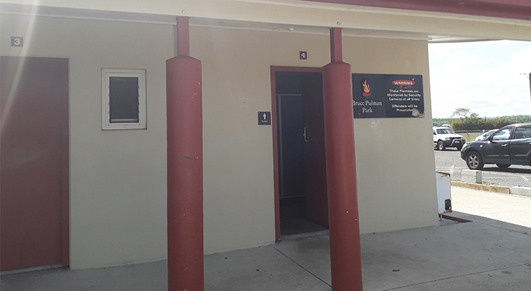 Bruce Pulman Park - Toilet block.