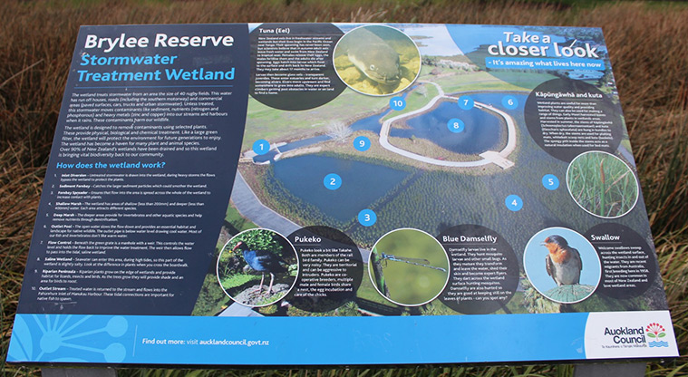O-tua-uru / Brylee Drive Reserve - Wetland information board.