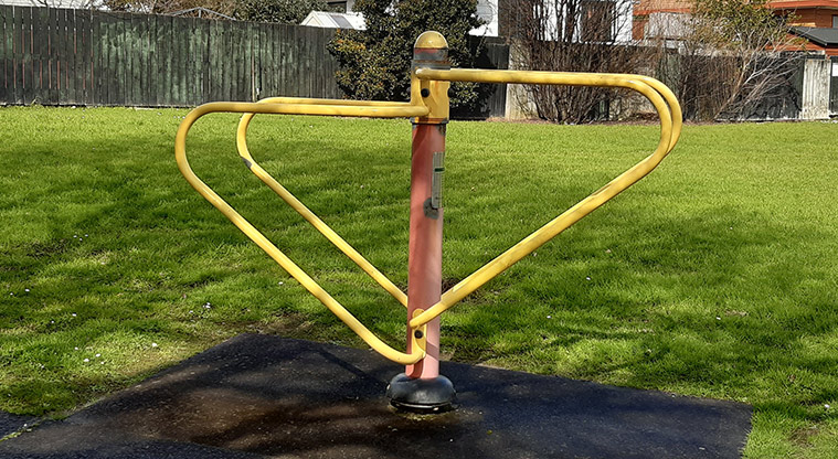 Puāwai / Cadness Reserve - Fitness equipment. Photo credit: S Hulse.