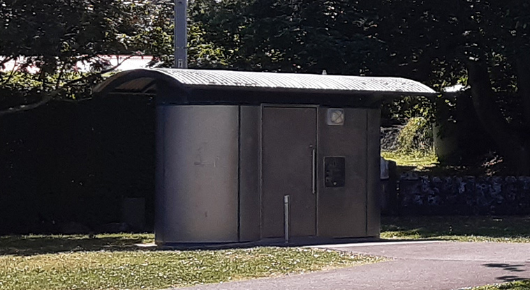 Centennial Park - Accessible toilets on the edge of the footpath.