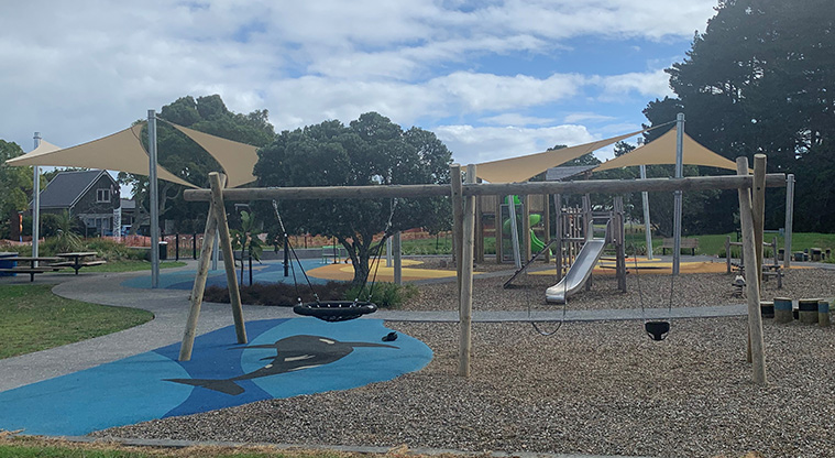 Ngahere Ki Uta / Clarks Beach Recreational Reserve and Golf Club - Playground with a swing set, play modules, stumps and more.