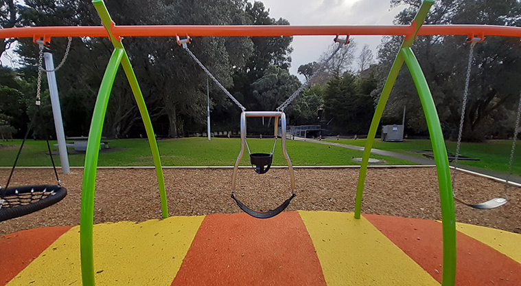 Cockle Bay Reserve - Combination parent and child swing.