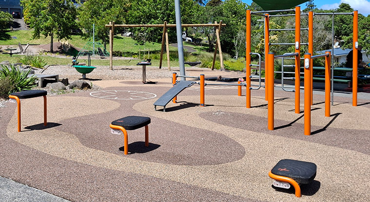 Tahurangi / Crum Park -  Fitness equipment next to the playground. Photo credit: T Hodder.
