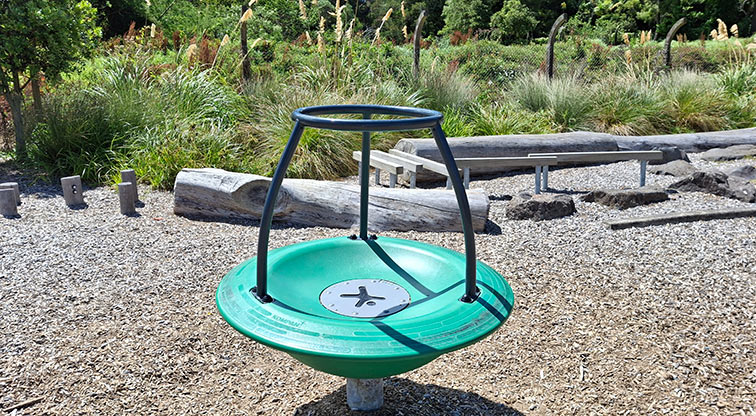 Tahurangi / Crum Park - Green spinner. Photo credit: T Hodder.
