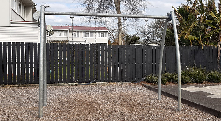 Delphine Close - Swings. Photo credit: S Hulse.