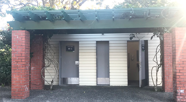 Dove Myer Robinson Park -Toilets.