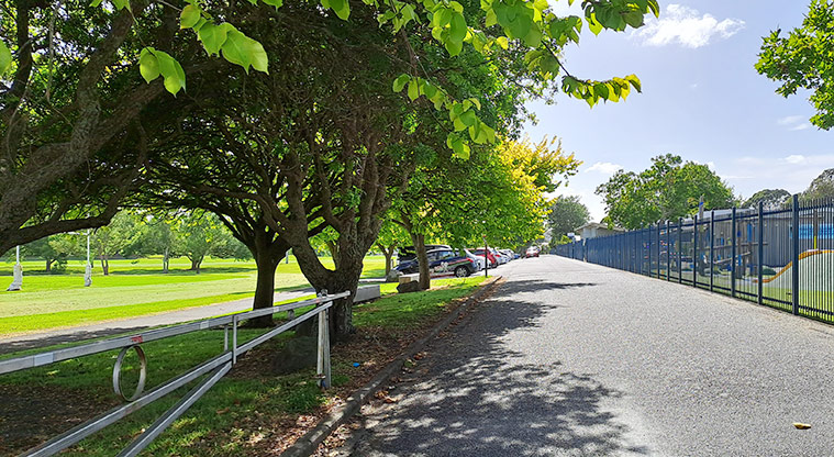 Elm Park - Driveway into the car park. Photo credit: S Hulse.