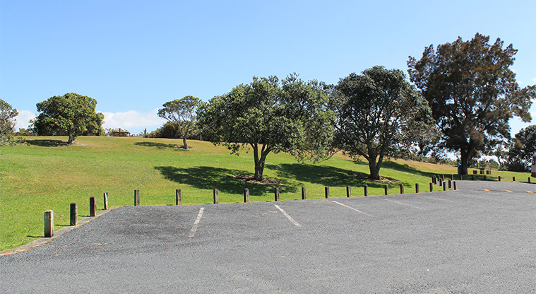 Fishermans Rock Reserve - Section of the large car park. Photo credit: M Loubser.