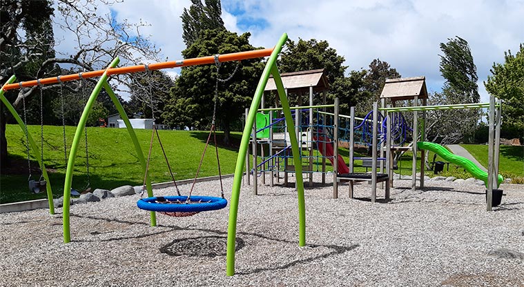 Fowlds Park - Playground containing slides, swings and monkey bars.