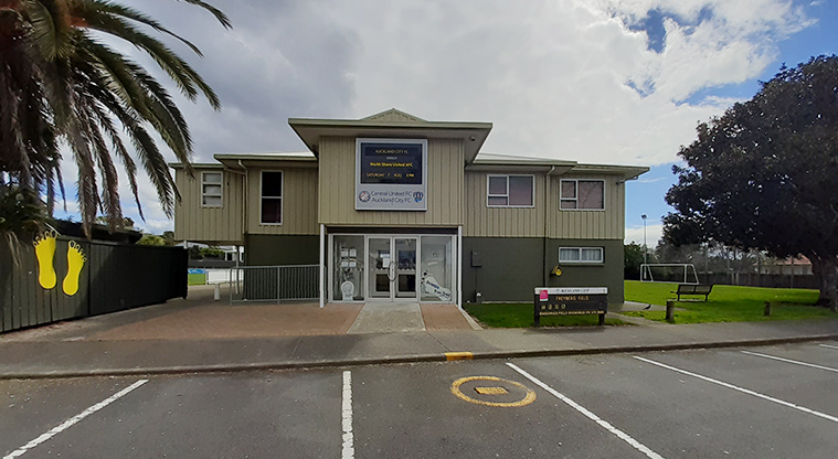 Freyberg Field - Kiwitea Street entrance with the Central United Soccer Club building in the background. Photo credit: S Hulse.