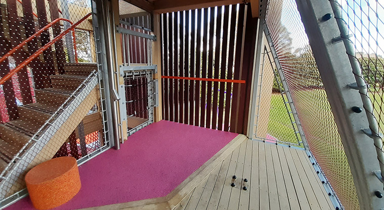 Manu-kau Noa Iho / Hayman Park - One of the platforms, and wide steps and handrails inside the tower.