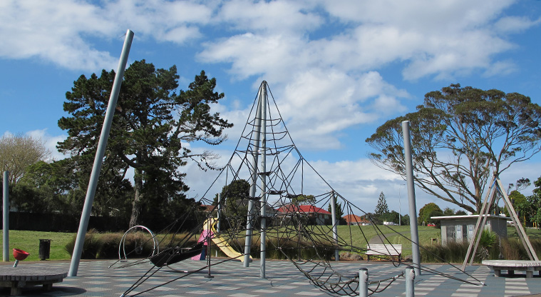 Heron Park - The playground.
