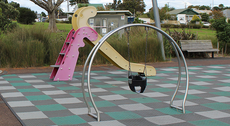 Heron Park - Baby swing and slide for preschoolers.