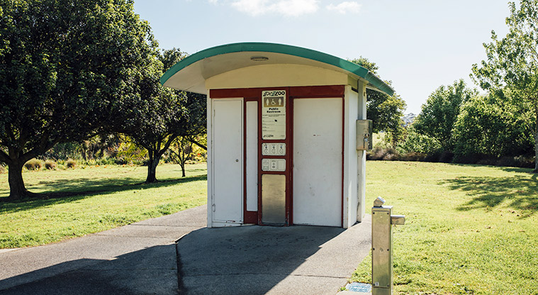 Hooton Reserve - Toilet. Photo credit: Jay Farnworth.