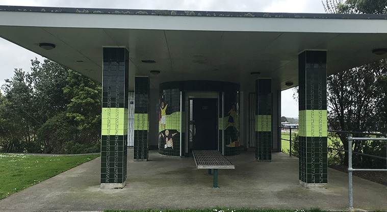 Huapai Recreation Reserve - Toilet block.