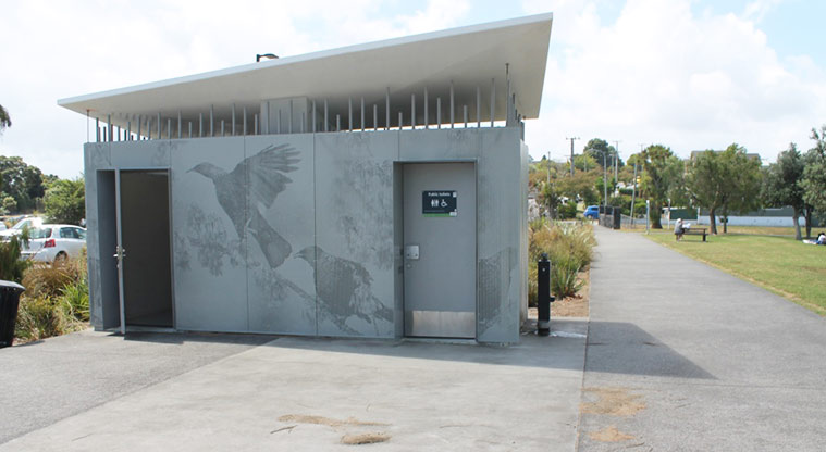 Keith Hay Park - Accessible toilets with a tūī mural on the side.