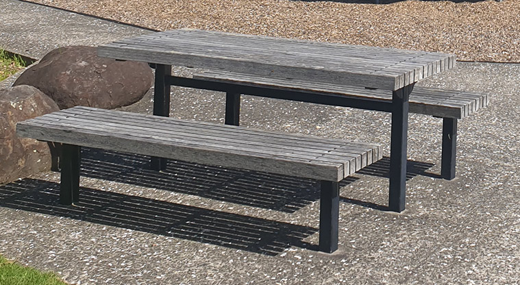 Kuaka Park - Picnic table by the lower playground. Photo credit: J Grigg.