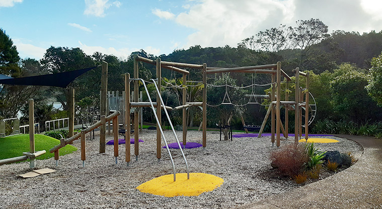 Manuka Reserve - Climbing and balancing equipment. Photo credit: S Hulse.