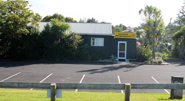 Margaret Griffen Park – entrance to the Lynfield Play Centre from the small car park off Griffen Park Road.