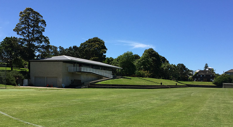 Melville Park – Melville Park Cricket Pavilion located just inside the St Andrews Road entrance overlooks the cricket grounds.