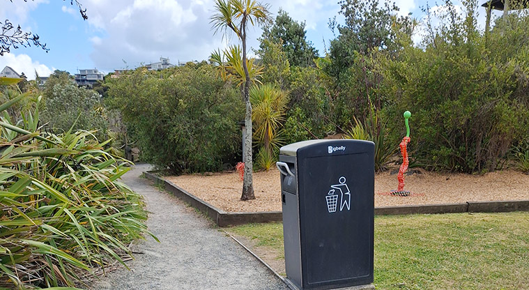 Onepoto Domain - Section of the gravel path past the playground.