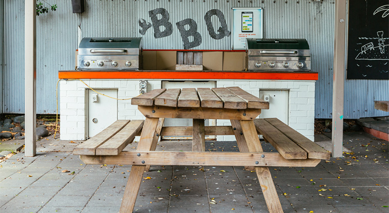 Ōrewa Beach Holiday Park – One of the barbecue areas at the park.