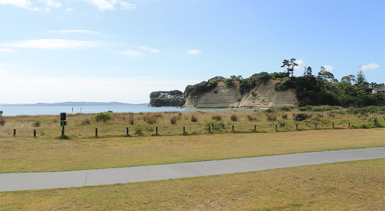 Ōrewa Beach Holiday Park – View looking out to sea and up to Red Beach.
