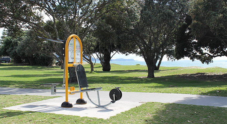 Ōrewa Reserve - Seated bike machine that makes up part of the group of fitness equipment. Photo credit: M Loubser.