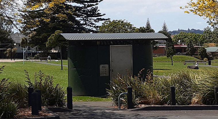 Owairaka Park - Toilet.